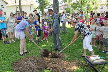 Sraz rodáků obce Vepřová 16.6.2012