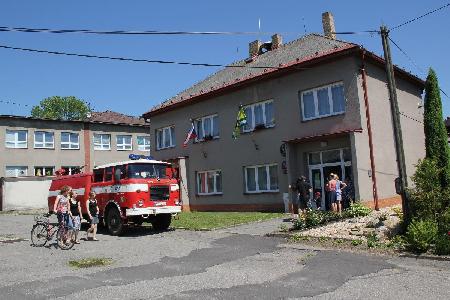 Sraz rodáků obce Vepřová 16.6.2012